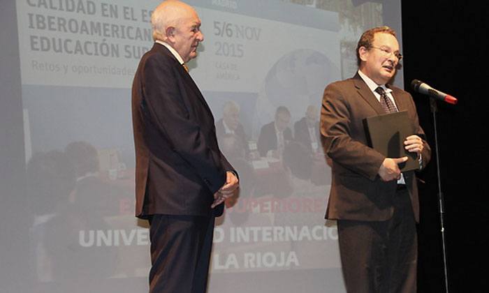 entrega de premio cultura viva