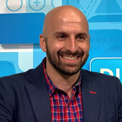 Alejandro González Andrade, Director académico