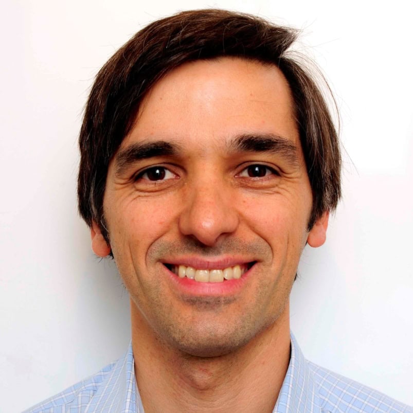 Álvaro Lassaletta Atienza, Experto asociado