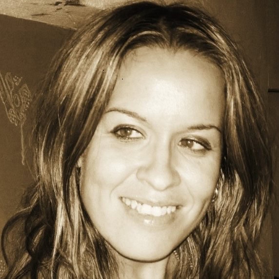 Eva Villaescusa Poveda, Docente UNIR