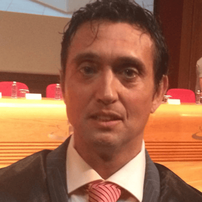 Juan Carlos Cabrera Batista, Experto asociado