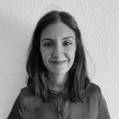 Laura Martin Sastre, Experta asociada