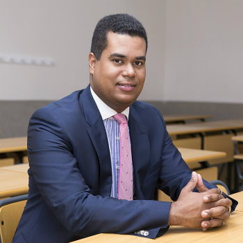 Luis Armando García Segura, Docente UNIR