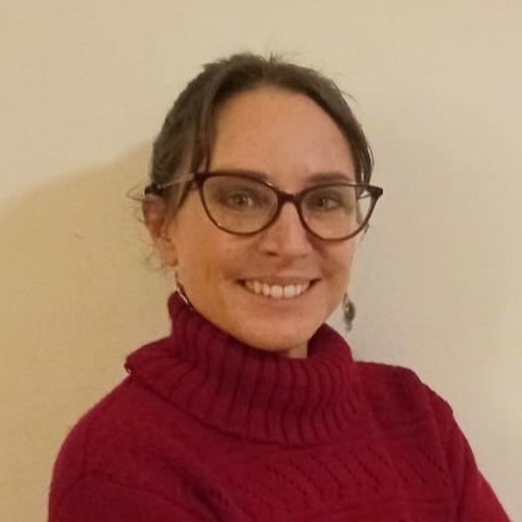 Marialuz Albuja Bayas, Experta asociada