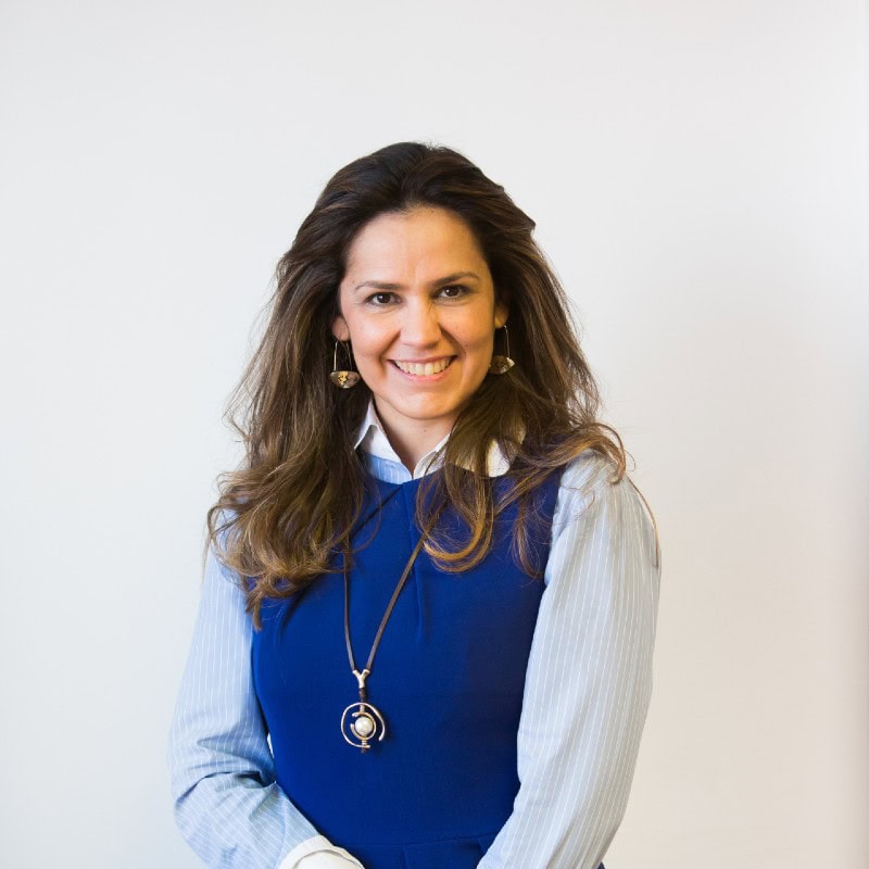 Mariela Ruth Gómez Ponce, Experta asociada