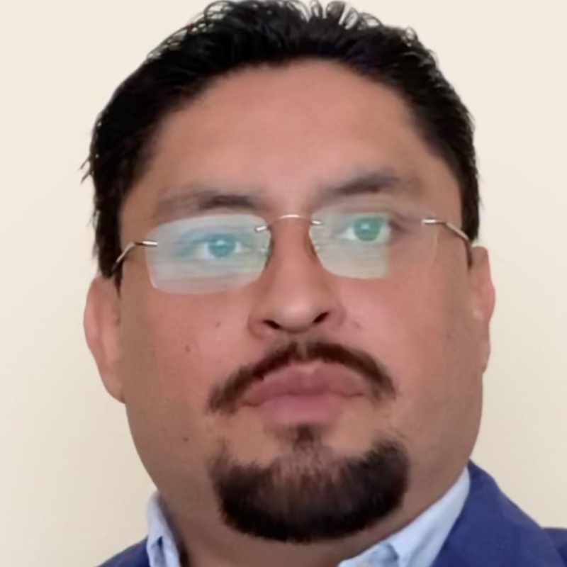 Miguel Eduardo Romero Salinas, Experto asociado