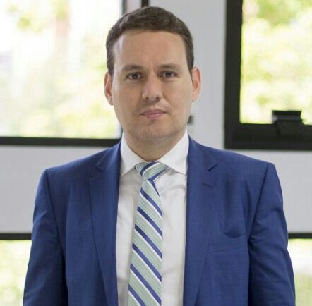 Tomás J. Aliste Santos, Director académico