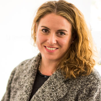 Trinidad Cortés Puya, Experta asociada