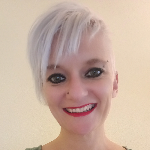 Vanesa de la Torre Herrero, Experta asociada